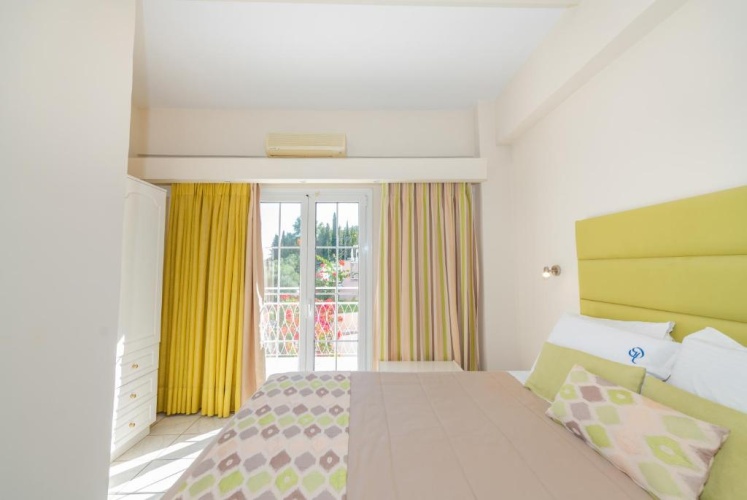 Standard Double room with garden view