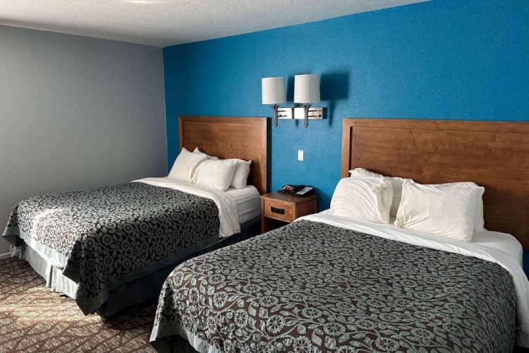 Quadruple Suite