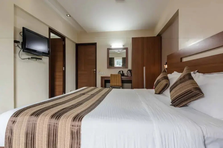 Hotel Tanish Residency