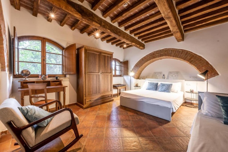 Superior Triple room