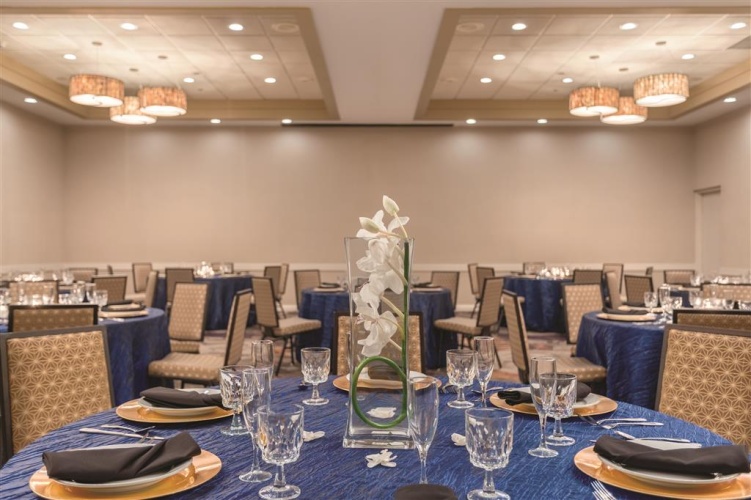 Embassy Suites by Hilton Orlando International Drive ICON Pa photo 12