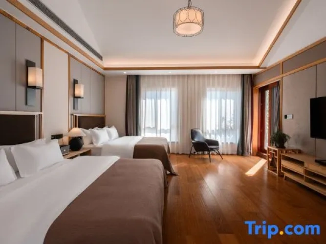 2 Bedrooms Family Suite