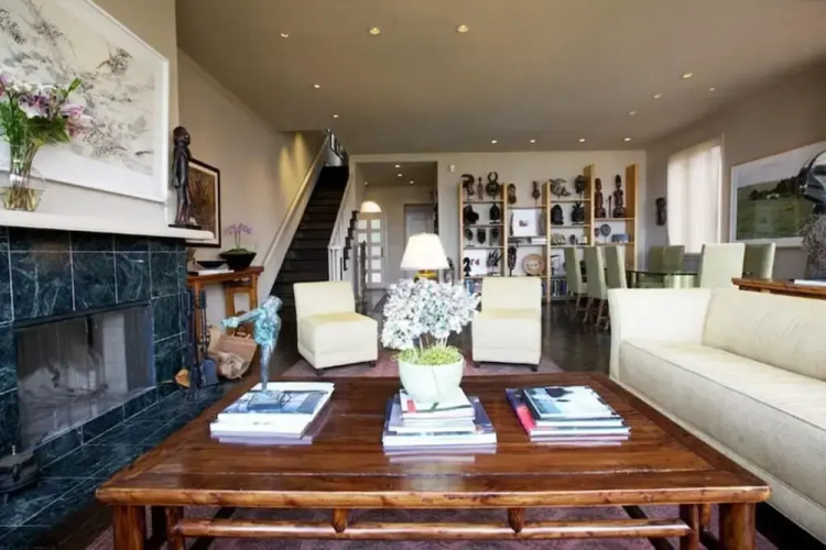 Embarcadero Vista Apartment