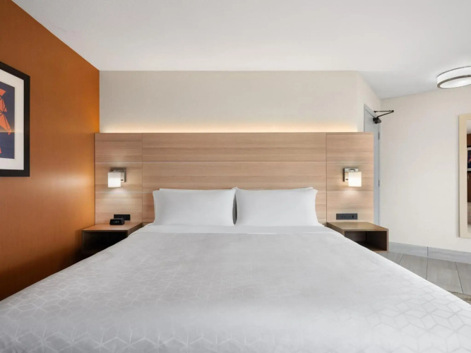 Holiday Inn Express Ft Bragg by IHG