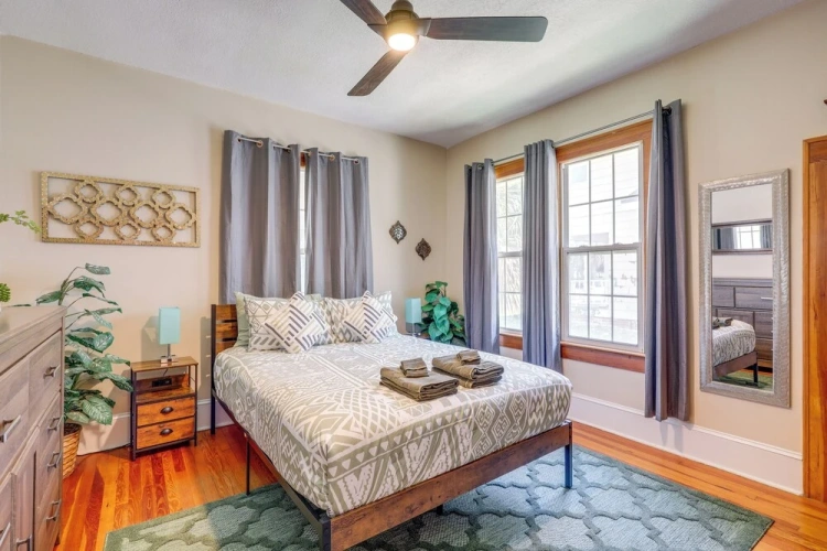 2 Bedrooms Cottage
