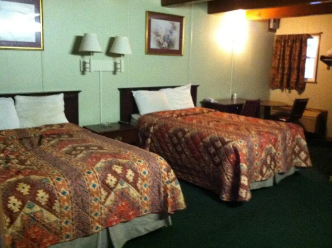 B & J Motel