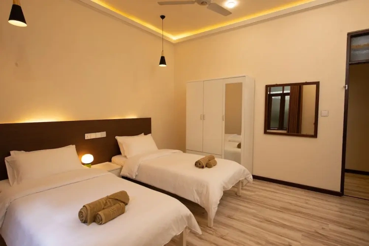 Economy room