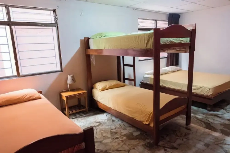 Economy Quadruple room