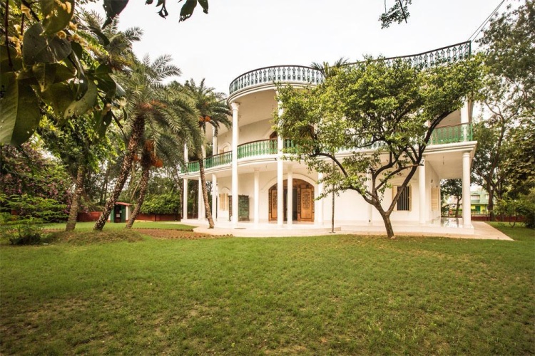 Villa