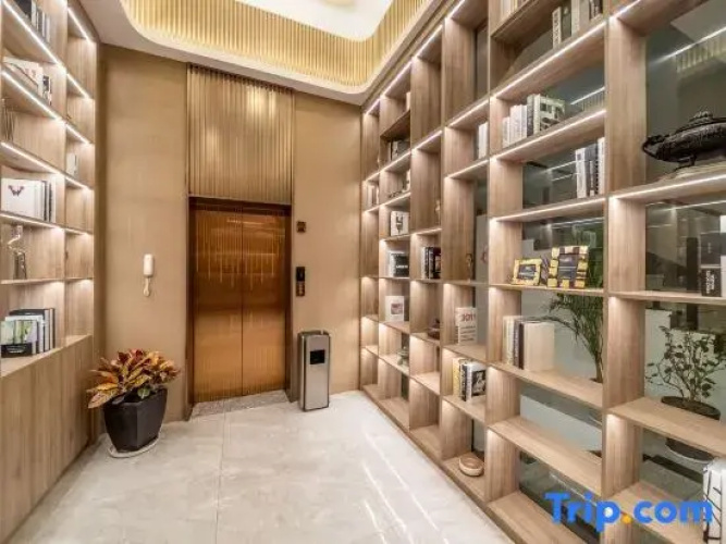 Wuzhou Hotel