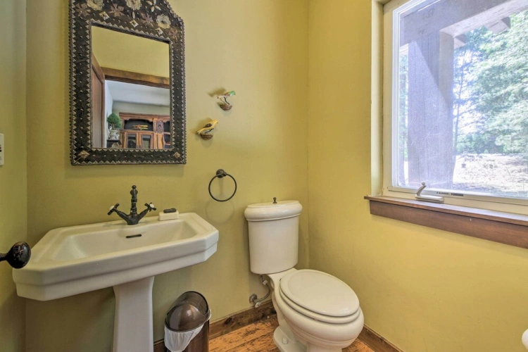 3 Bedrooms Cottage