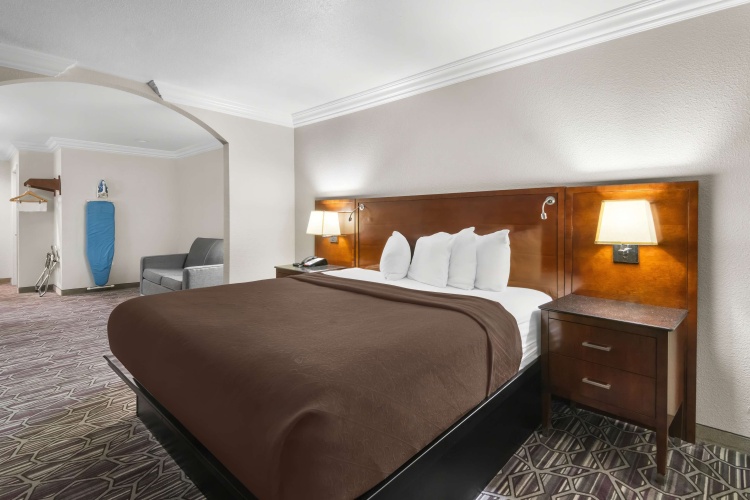 Double Suite