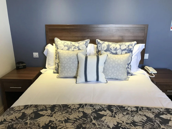 Sandy Cove Hotel