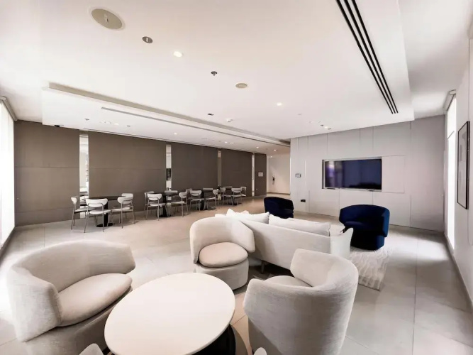 GLOBALSTAY. Creek Horizon Tower 2