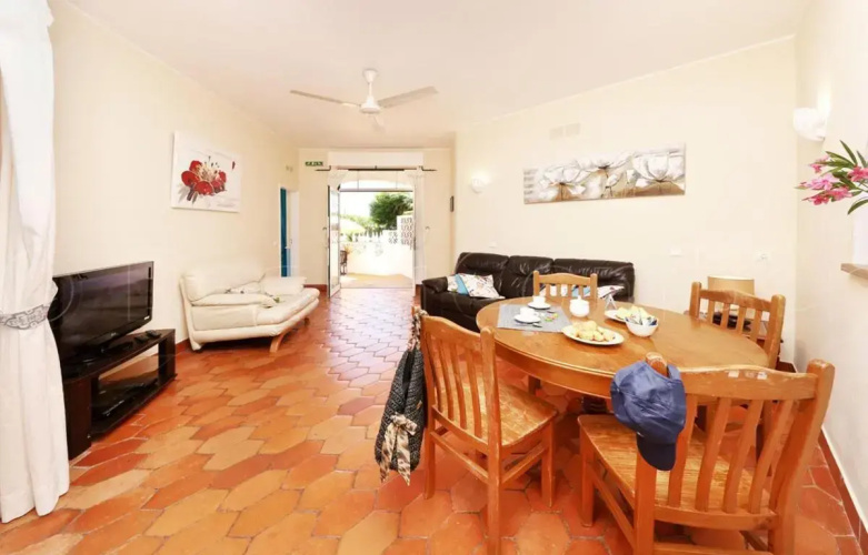 CASA BEACHCOMBER Le jardin des Arts