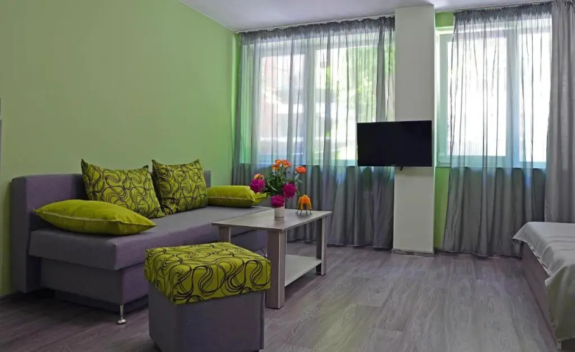 Visito Apart House