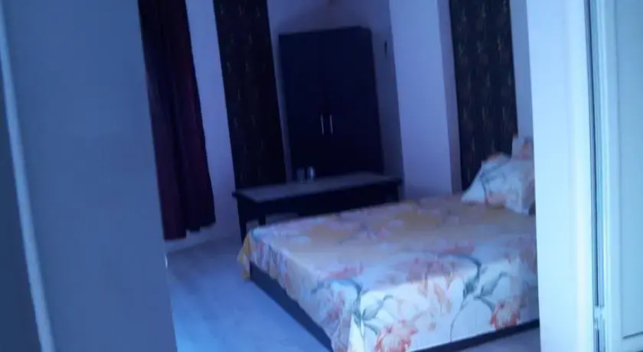 Hostel Shatrata