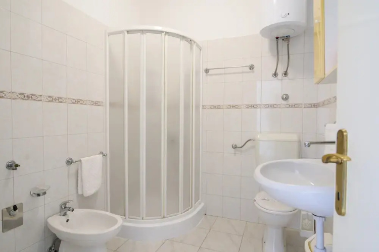 A2-apt w. Shared Pool & Balcony,next to the Beach