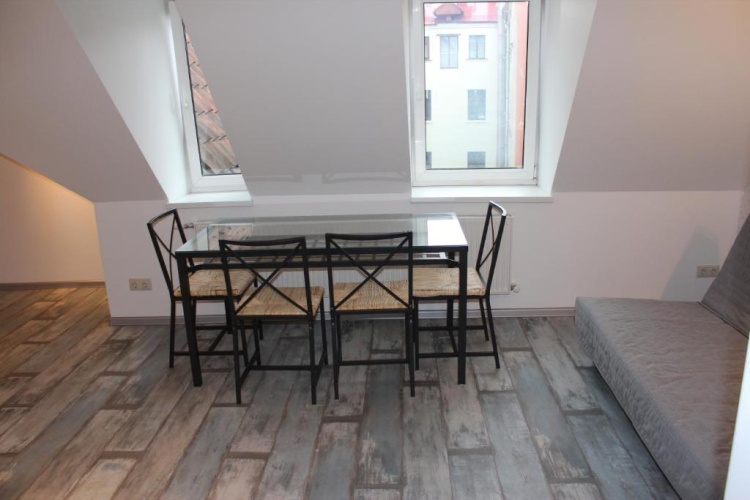 3 Bedrooms Apartment