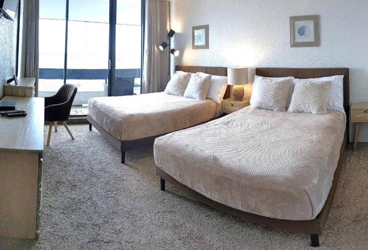 3 Bedrooms Apartment