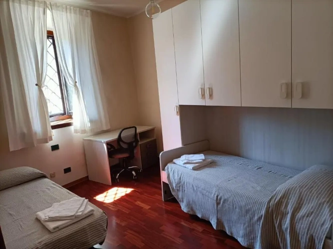 2 Bedrooms Cottage