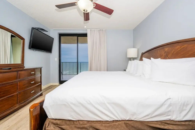 Phoenix X 904 3 Bedroom Condo