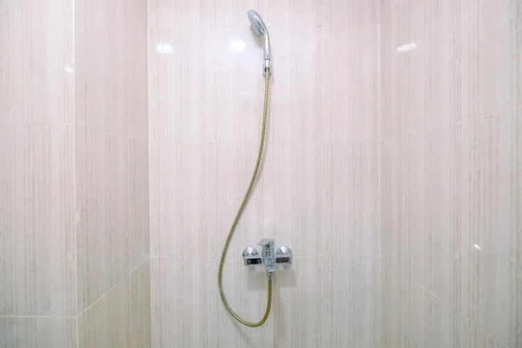 Minimalist and Cozy Studio Sentul Tower Apartment