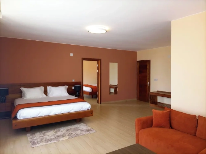 Deluxe Quadruple room with city view