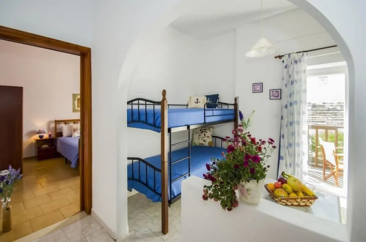 Palaios Rooms