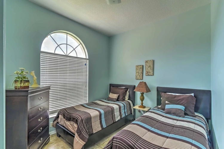 3 Bedrooms Cottage