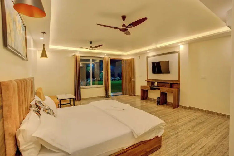 Bliss Resort