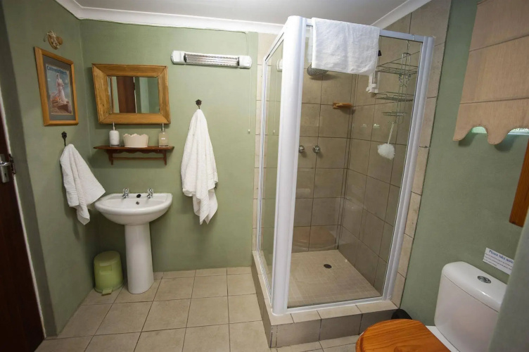 $@Flo-Ben Guest House