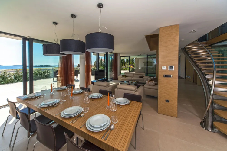Golden Rays Luxury Villas