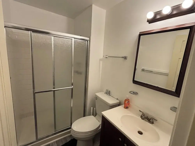 Cozy Hampton townhouse