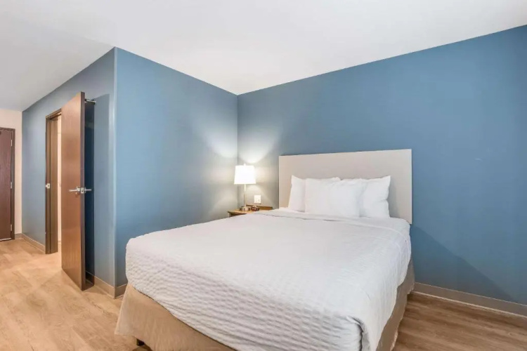 WoodSpring Suites Chicago Midway