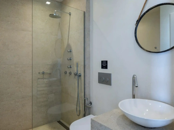 Standard Suite