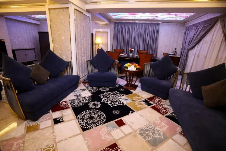 Qasr Aldur