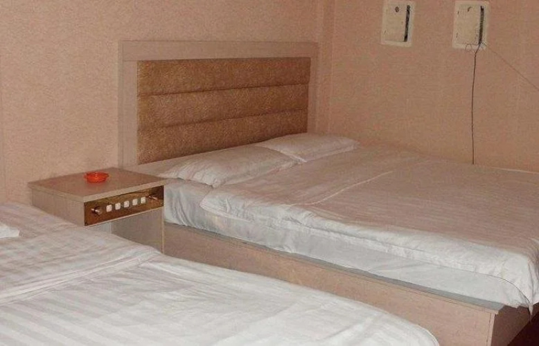 Yixin Hotel