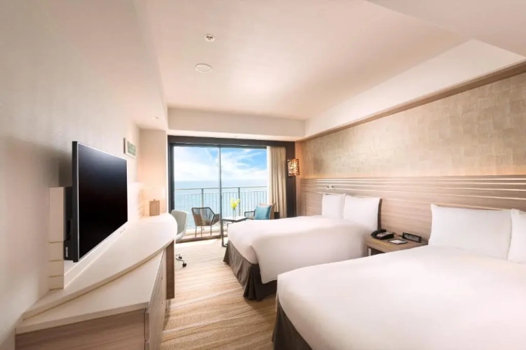 Twin room with balcony and with ocean view