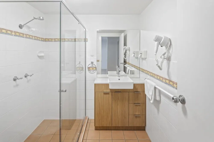 1 Bedroom Double Apartment with ocean view