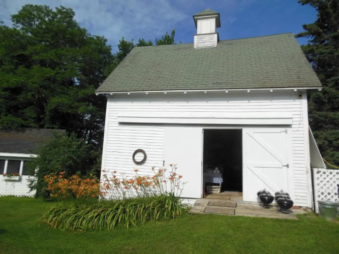 Bar Harbor Cottages & Suites