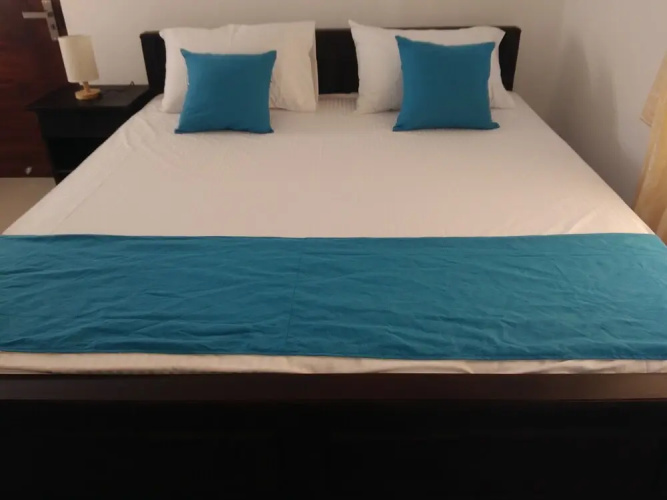 Queens Airport Residence