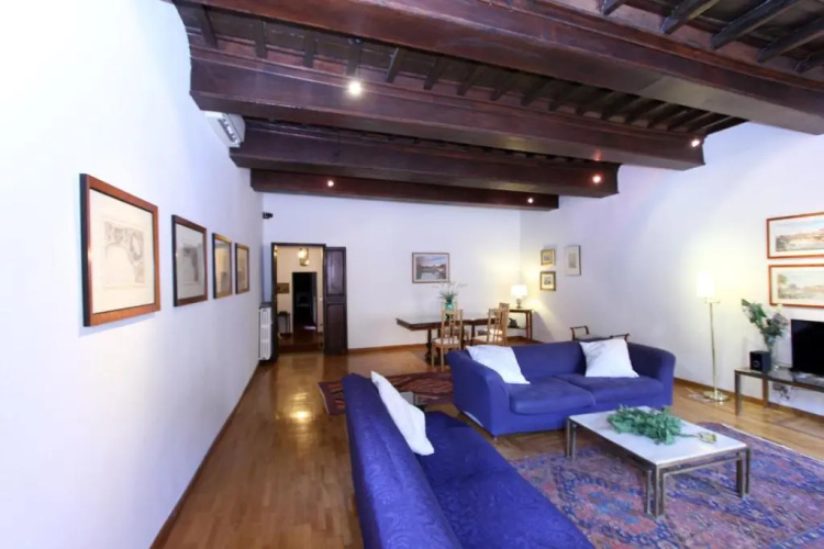 Navona Flat