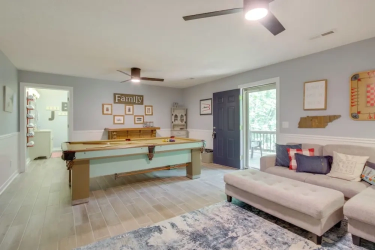 4 Bedrooms Cottage