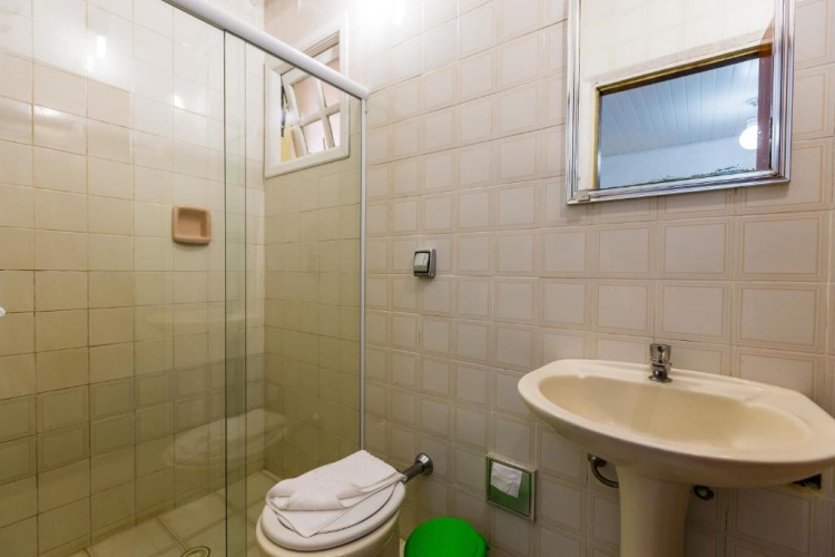 Economy Quadruple room