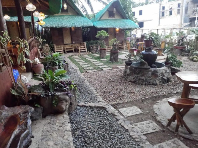 Bahay Kawayan Backpackers Inn