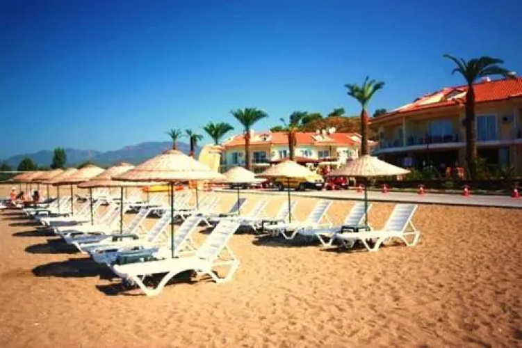 Sunset Beach Club Aqualettings Aqua 32