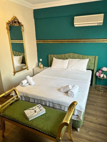 Deluxe Double Suite with balcony
