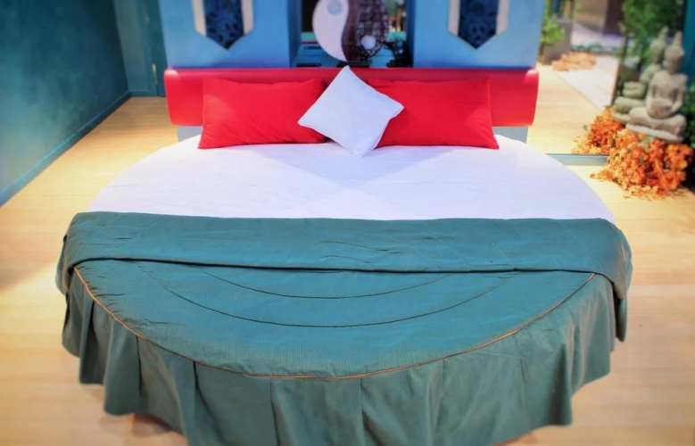 Silk Motel