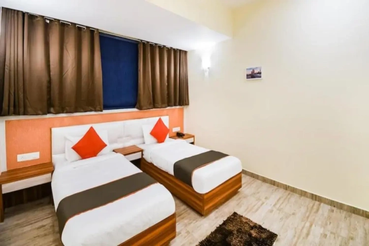 Deluxe Twin room